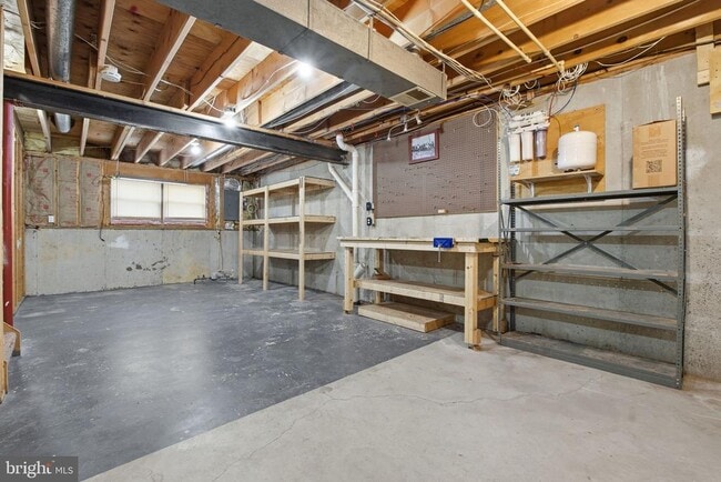 Building Photo - 1109 Oak View Dr