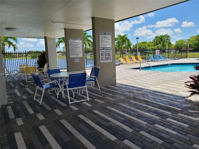 Building Photo - 10282 NW 9th St Cir