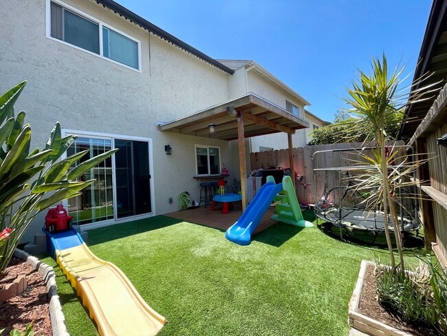 Building Photo - Very nice updated 3 Bedroom 1.5 bath Home