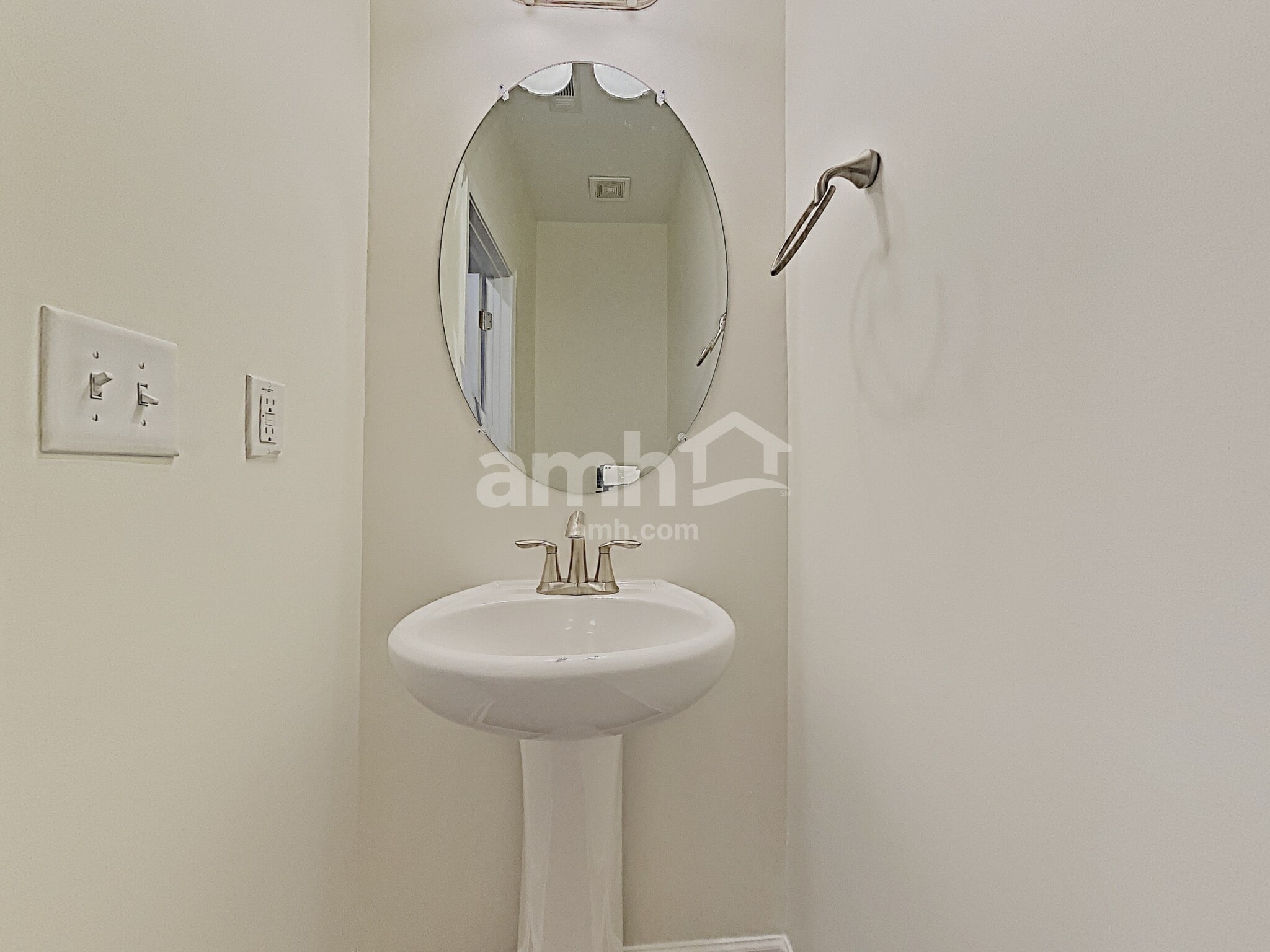 Building Photo - 299 Ivy Brook Dr