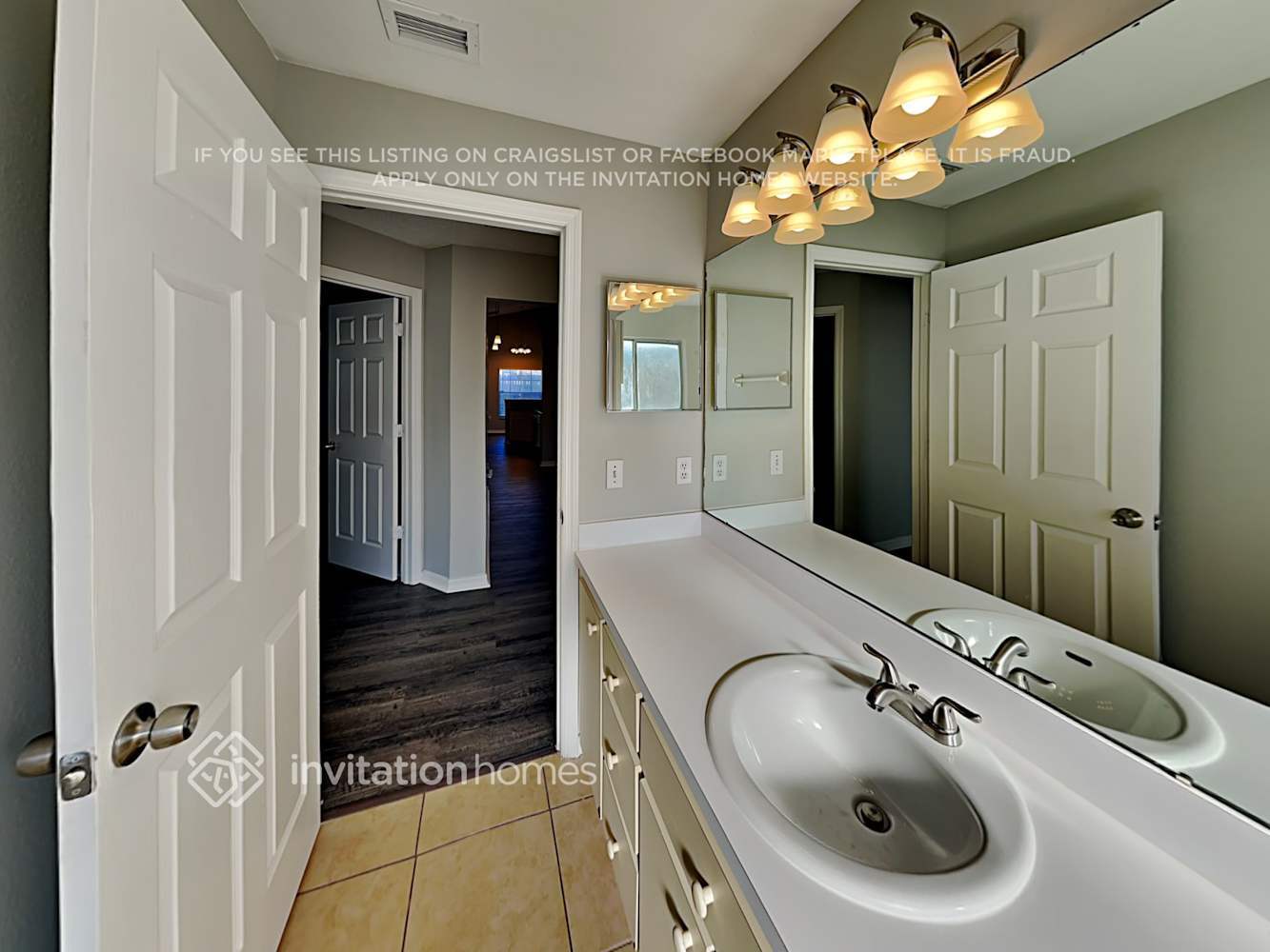 Building Photo - 10424 Autumnwood Dr