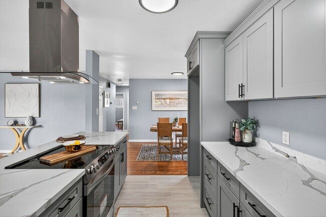 Building Photo - Renovated 3-Bedroom Single Family Home in Pinole Available Now!!!