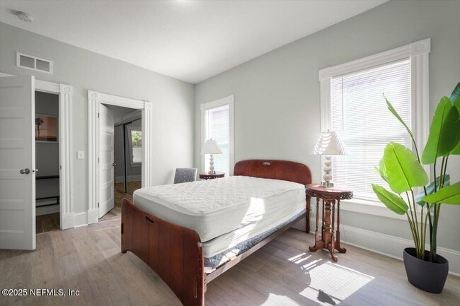 Building Photo - 1913 Redell St