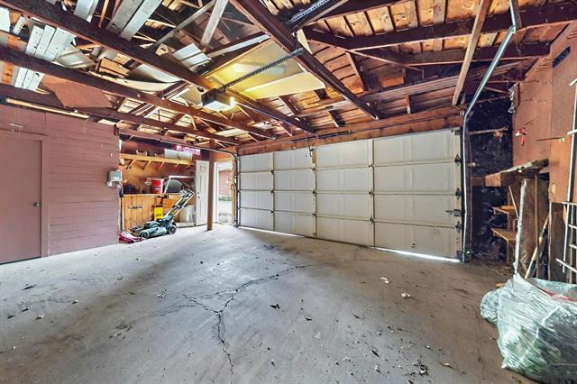 Building Photo - 7305 Lehigh Dr