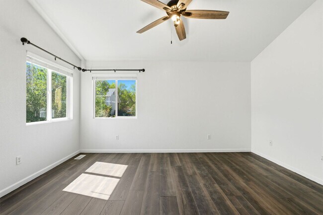 Building Photo - 3-bed + office, 2-bath home, minutes to Denver and close to outdoor recreation areas