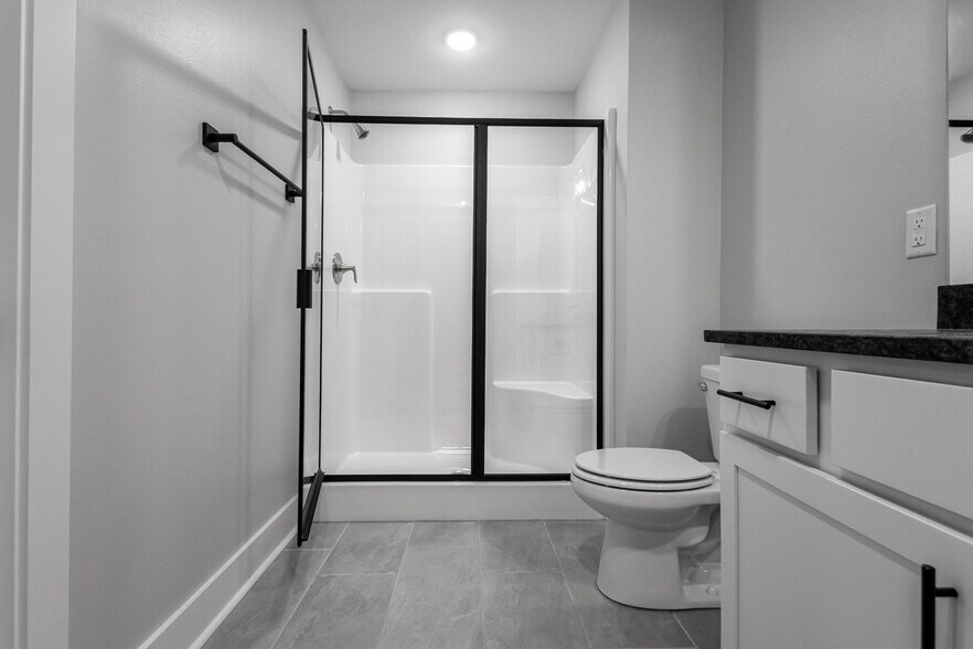 Bathroom - 809 Maple St