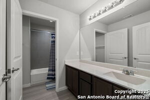 Building Photo - 5806 Larkspur Dr