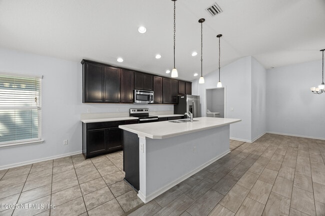 Building Photo - 2772 Bluff Estate Way