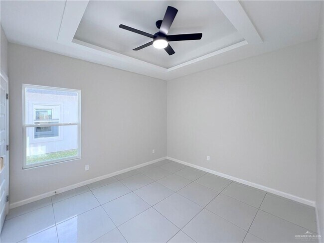 Building Photo - 24 E St