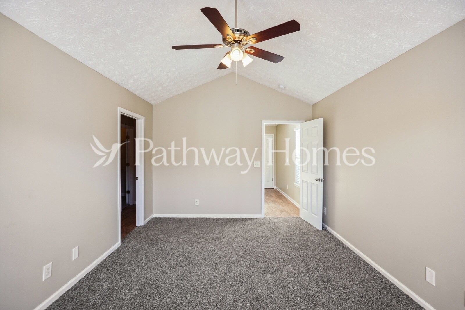 Building Photo - 4922 Vireo Dr