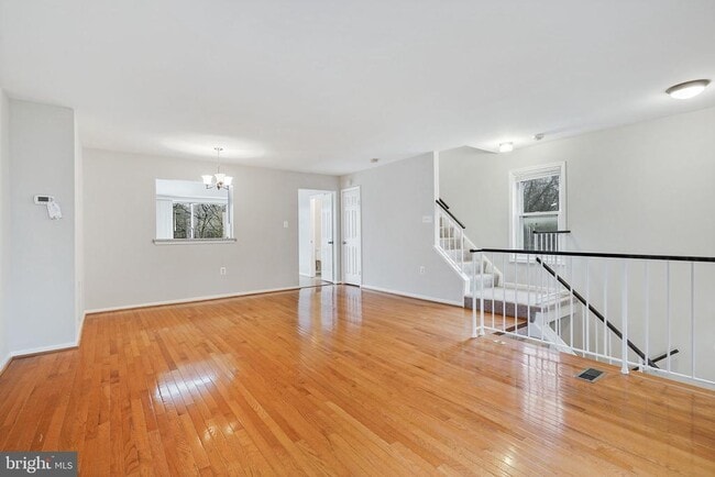 Building Photo - 7306 St Johns Ct
