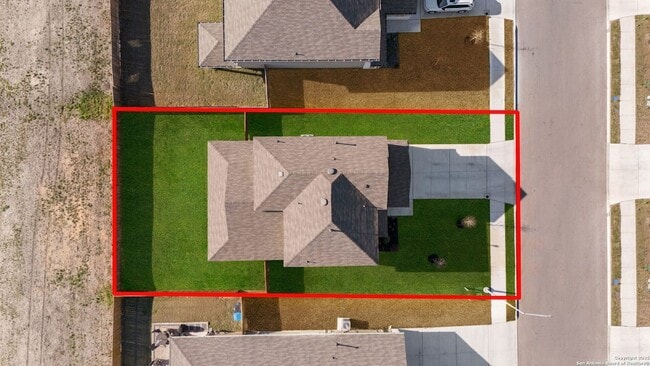 Building Photo - 511 Diamond Shls