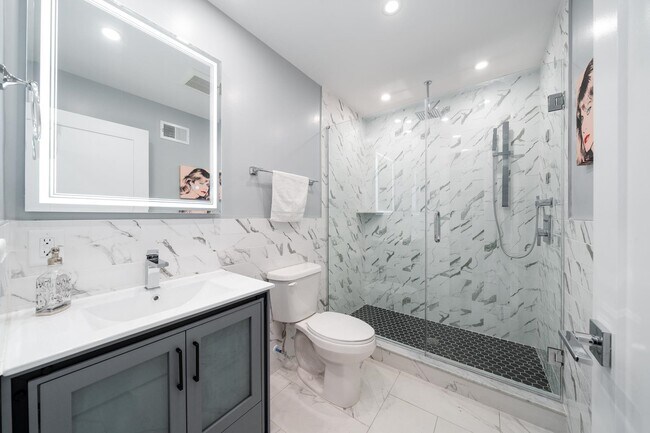 Building Photo - 195 Liberty Ave