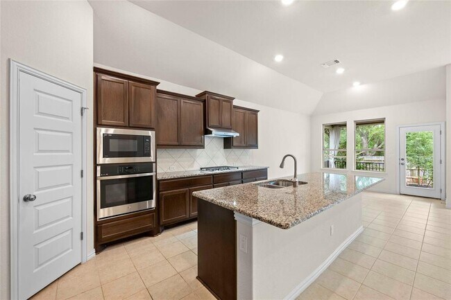 Building Photo - 182 Palmillas Dr