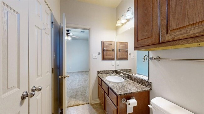 Building Photo - 332 Forest Dr Loop