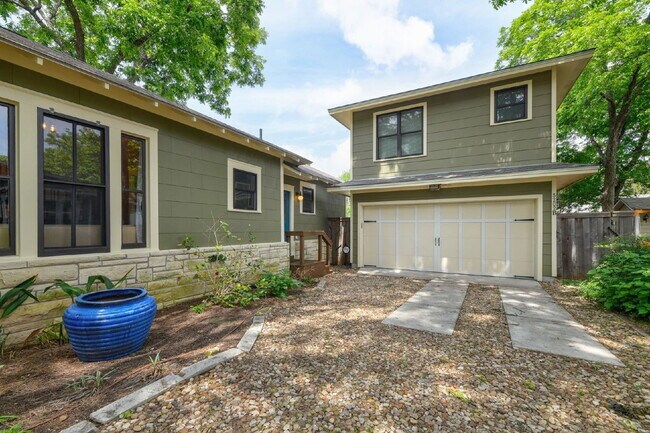 Building Photo - 5202 Grover Ave