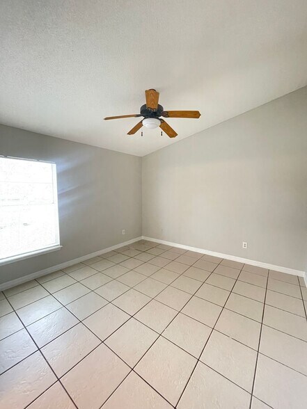 Building Photo - 312 San Gabriel St