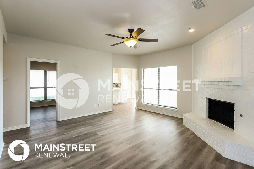 Building Photo - 9214 Chimneywood Dr