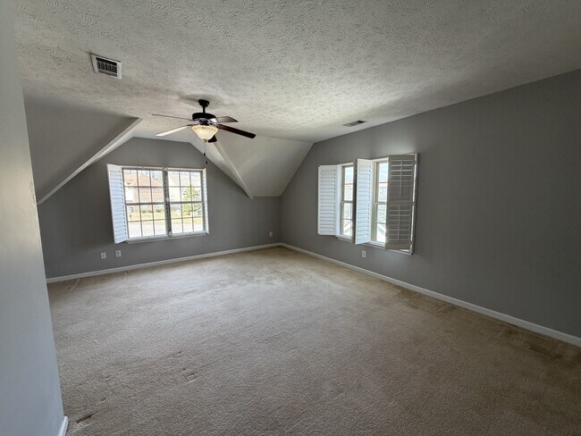 Building Photo - 127 Otter Glen Dr