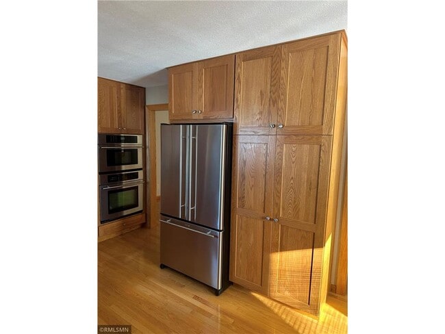 Building Photo - 1141 E Ash St