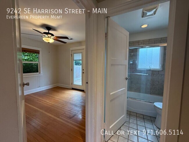 Building Photo - 9242 SE Harrison St