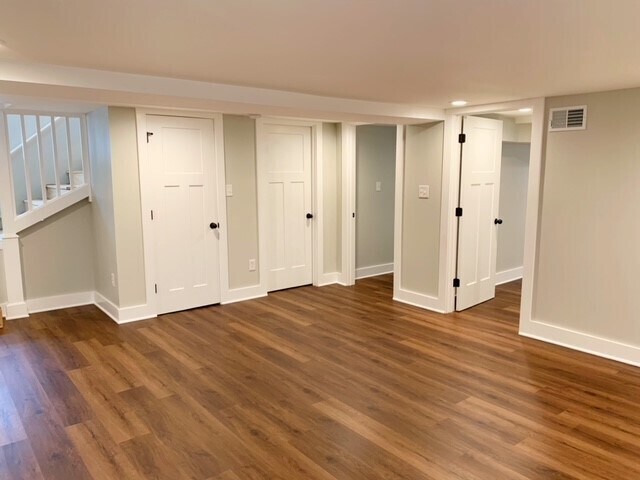 Building Photo - 731 W 43rd St