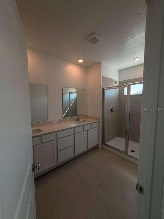 Building Photo - 848 Lynx St