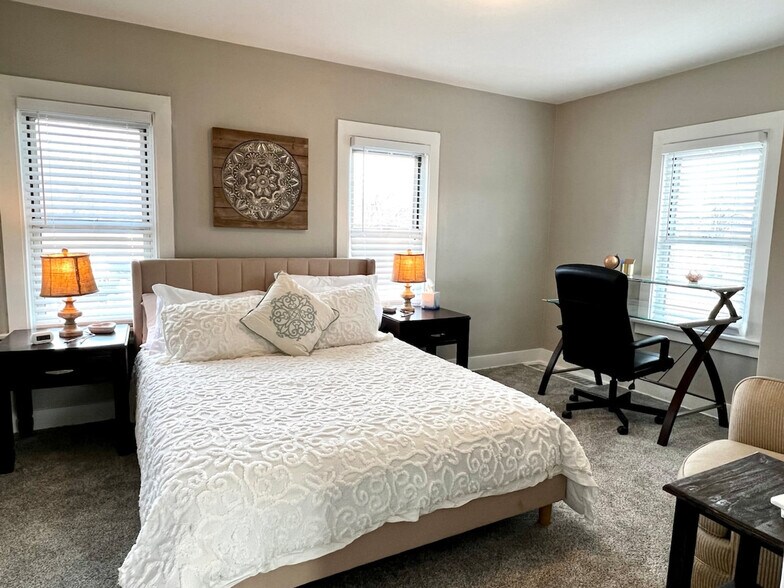 Building Photo - 1509 Clark St