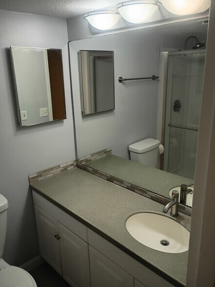 Building Photo - 601 1st St S