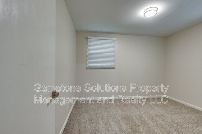 Building Photo - 4860 Cimarron Way