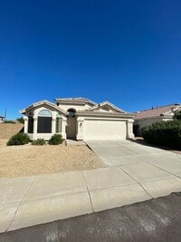 Building Photo - READY TO VIEW NOW! Beautiful 4 Bedroom 2 Bath Home in Phoenix!