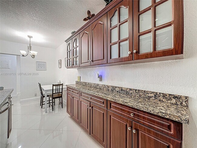Building Photo - 2600 S Ocean Dr