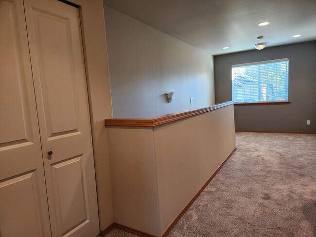 Building Photo - 2715 93rd Pl SE