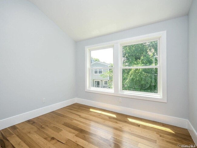 Building Photo - 59 Hickory Rd