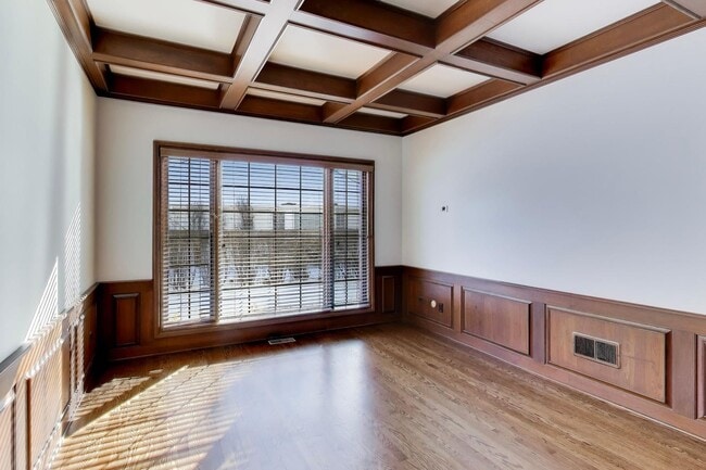 Building Photo - 931 Coventry Dr