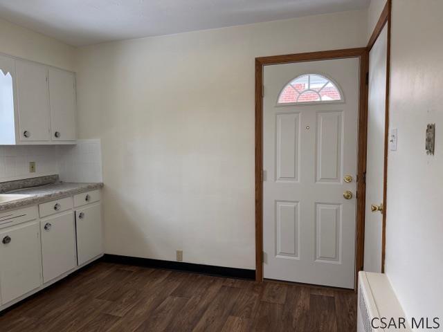 Building Photo - 927 East Ave