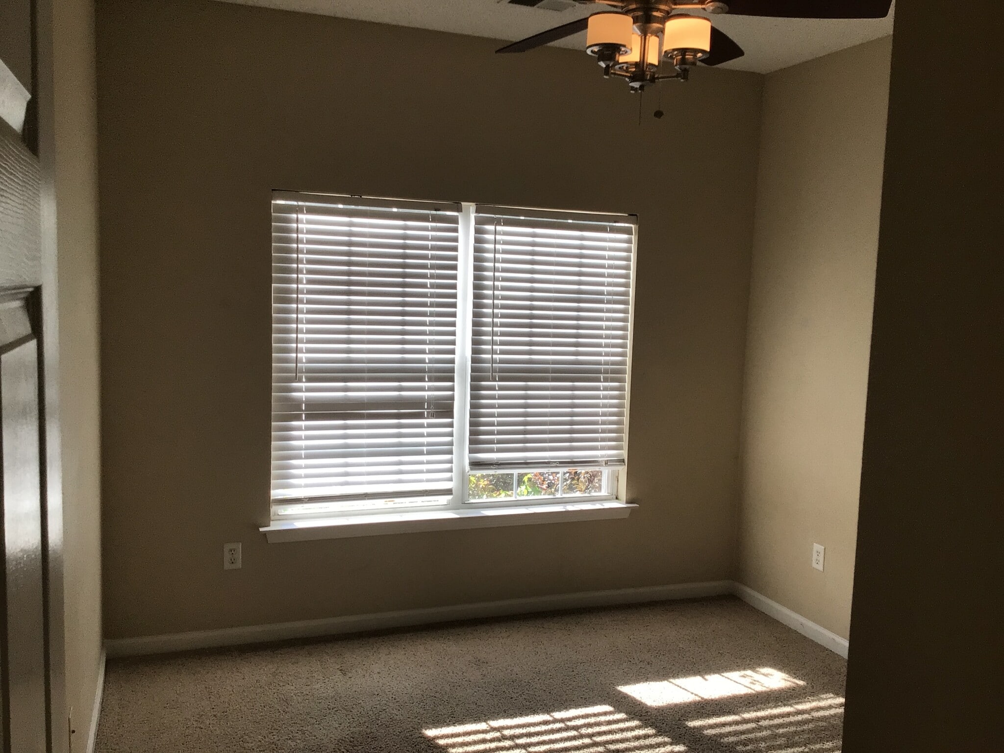 Building Photo - 121 Caribbean Village Dr