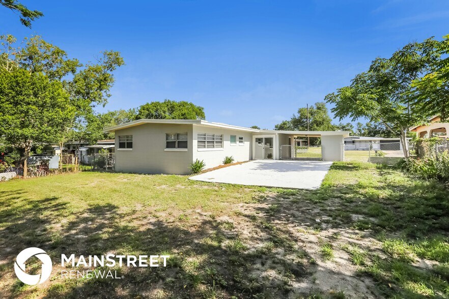 Building Photo - 6136 Bolling Dr