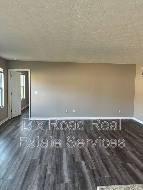 Building Photo - 2131 Pumpkin Ridge Ct