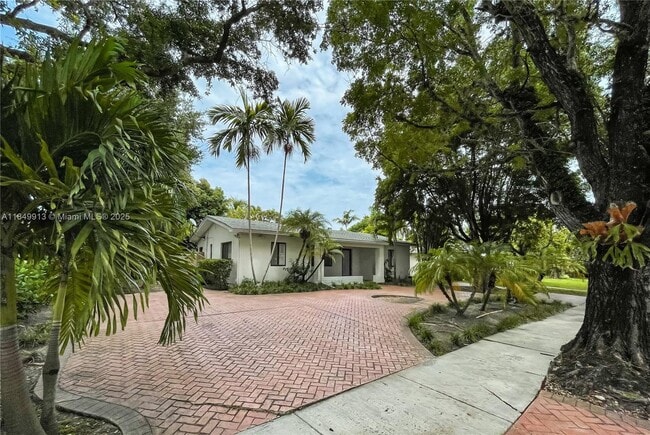 Primary Photo - 8045 SW 62nd Ct