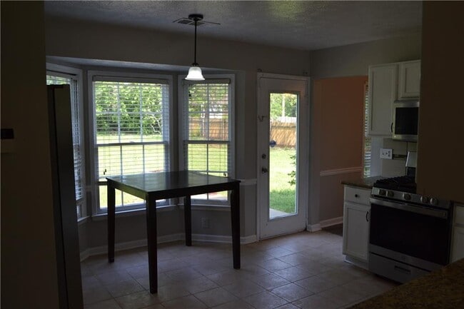 Building Photo - 1591 Willow Bend Way