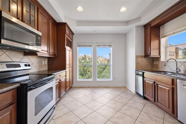 Building Photo - 7532 Toscana Blvd