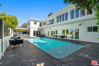 Building Photo - 7470 Woodrow Wilson Dr