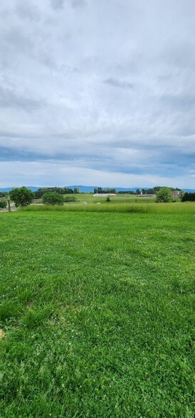 Building Photo - 262 Patterson St