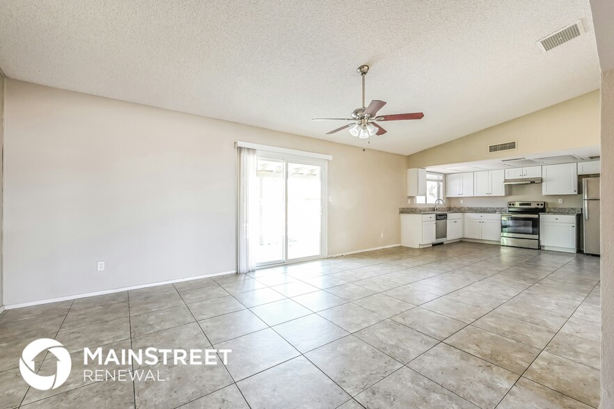 Building Photo - 9022 N 63rd Dr