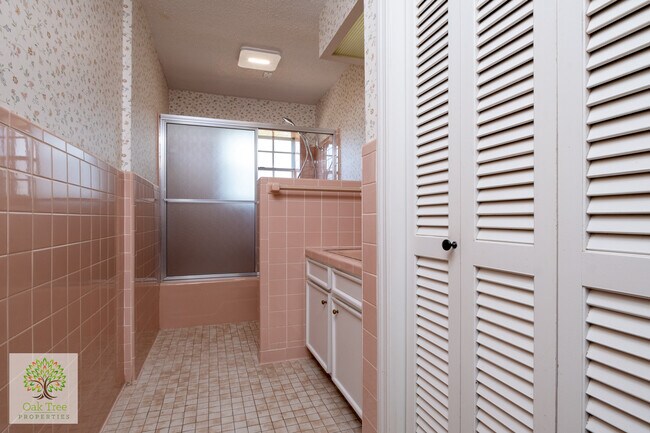 Building Photo - 28 Nob Hill Cove