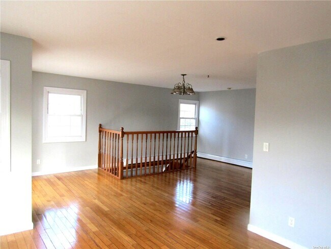 Building Photo - 93-15 240th St