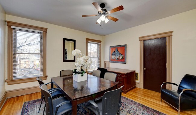 Building Photo - 705 Bryden Rd