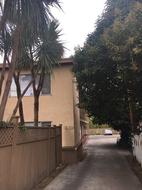 Primary Photo - 2146 Sacramento St