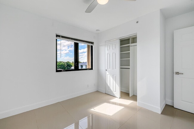 Building Photo - 456 NW 41st St